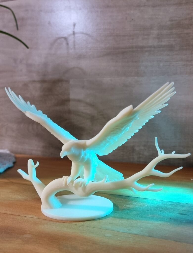 Águia em Resina Impressão 3D